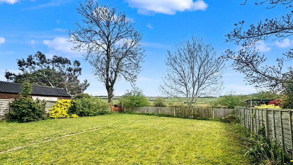 Property photo 2 of 14 Photo 12