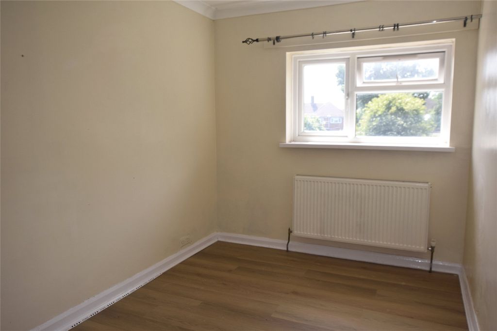 Property photo 3 of 6 Picture No. 04