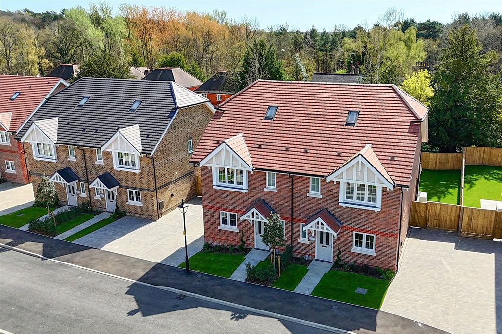 Property photo 1 of 11 Aerial Shot