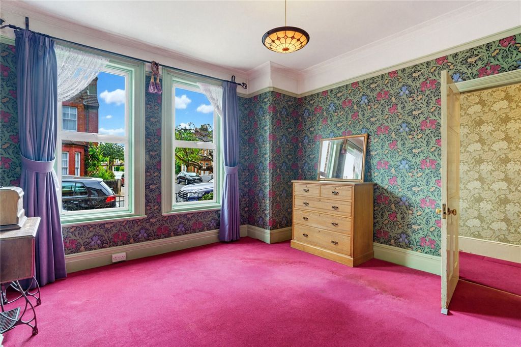 Property photo 2 of 11 Picture No. 13
