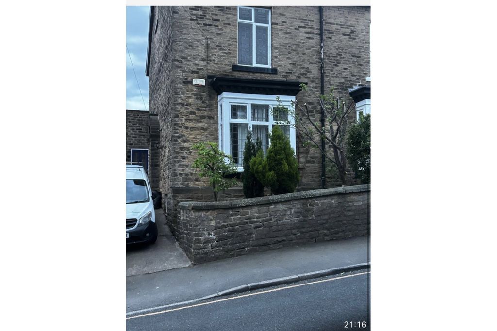 Property photo 2 of 14