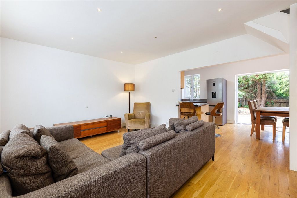 Property photo 3 of 13 Picture No. 08
