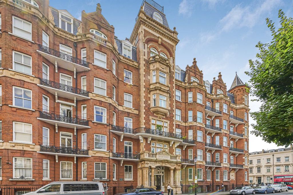 Property photo 1 of 10 (Main)