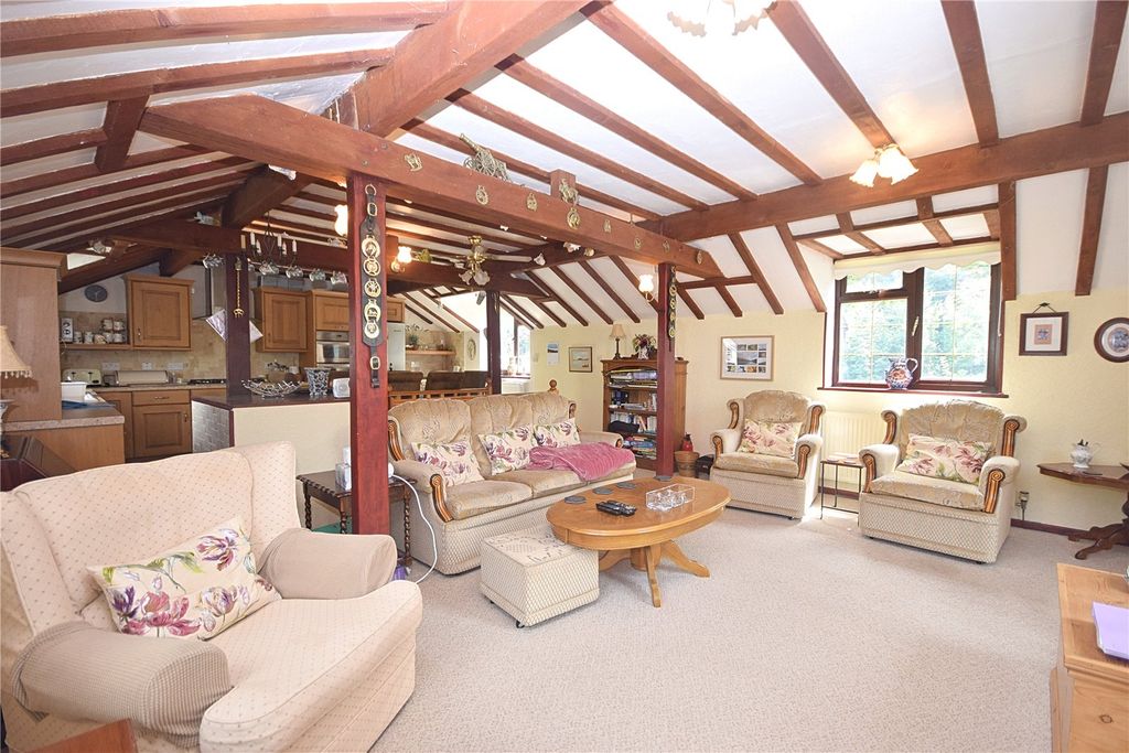Property photo 3 of 34 Picture No. 35
