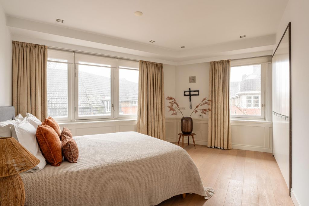 Property photo 3 of 40