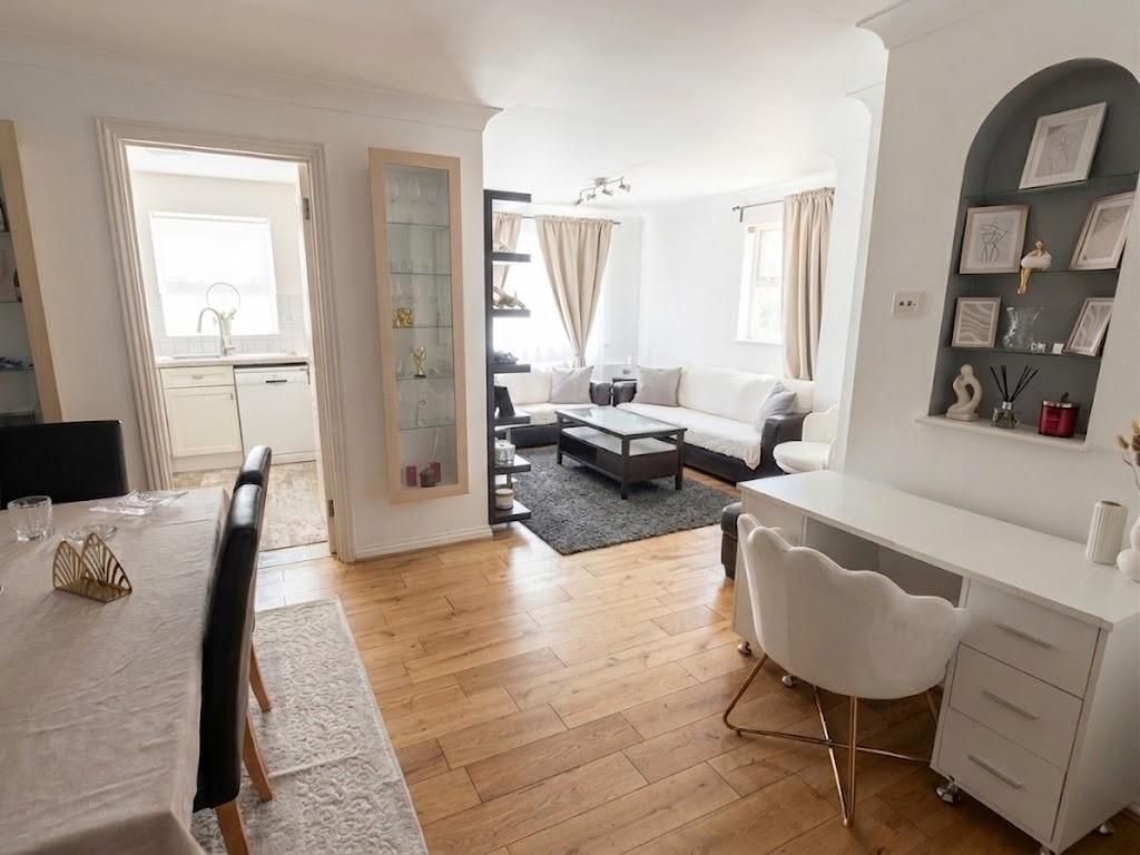 Property photo 3 of 11 1.Jpg