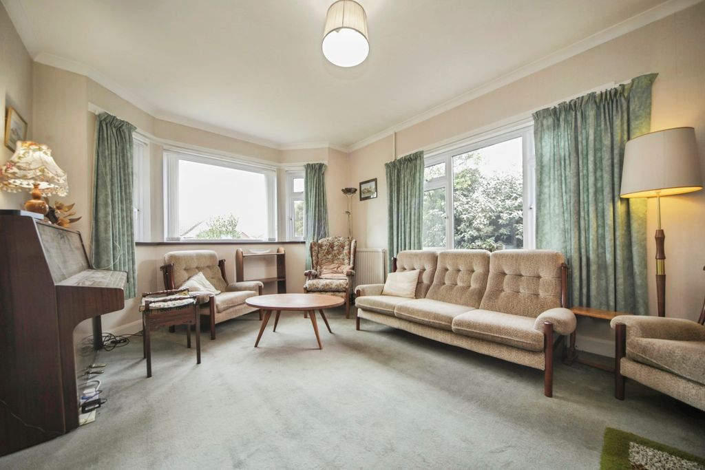 Property photo 2 of 17 Pbox-Img.Jpg