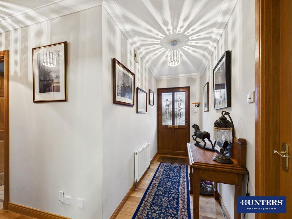 Property photo 2 of 29 Entrance Hall