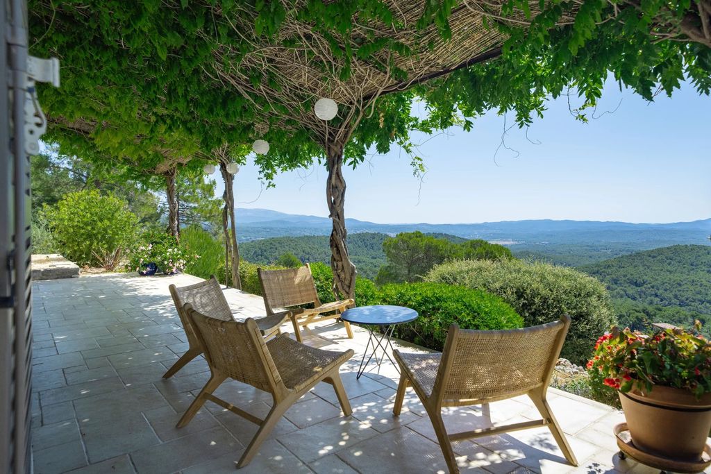 Property photo 1 of 26