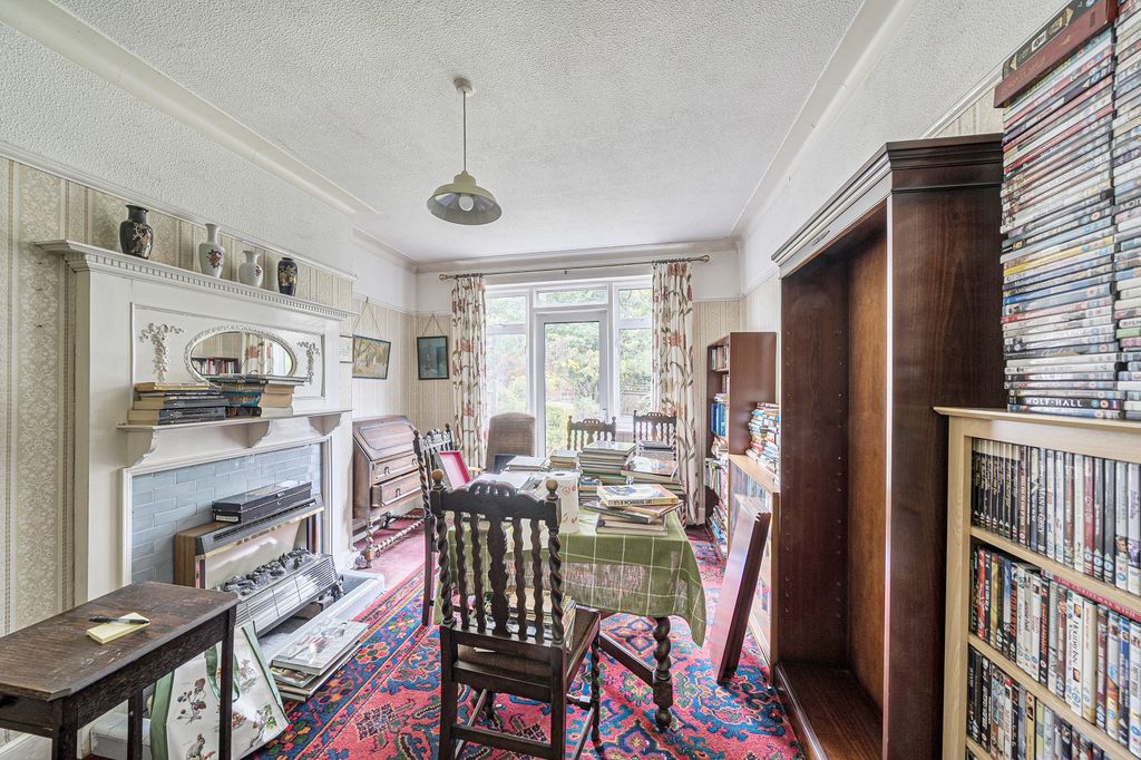 Property photo 2 of 11 Not Specified