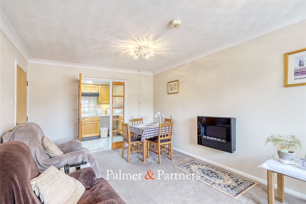 Property photo 2 of 12 Picture No. 02