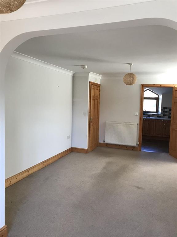 Property photo 3 of 12 25 Magdelene - Lounge2.Jpg