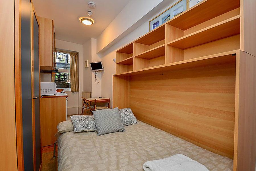 Property photo 1 of 4 Semi-Studio To Rent