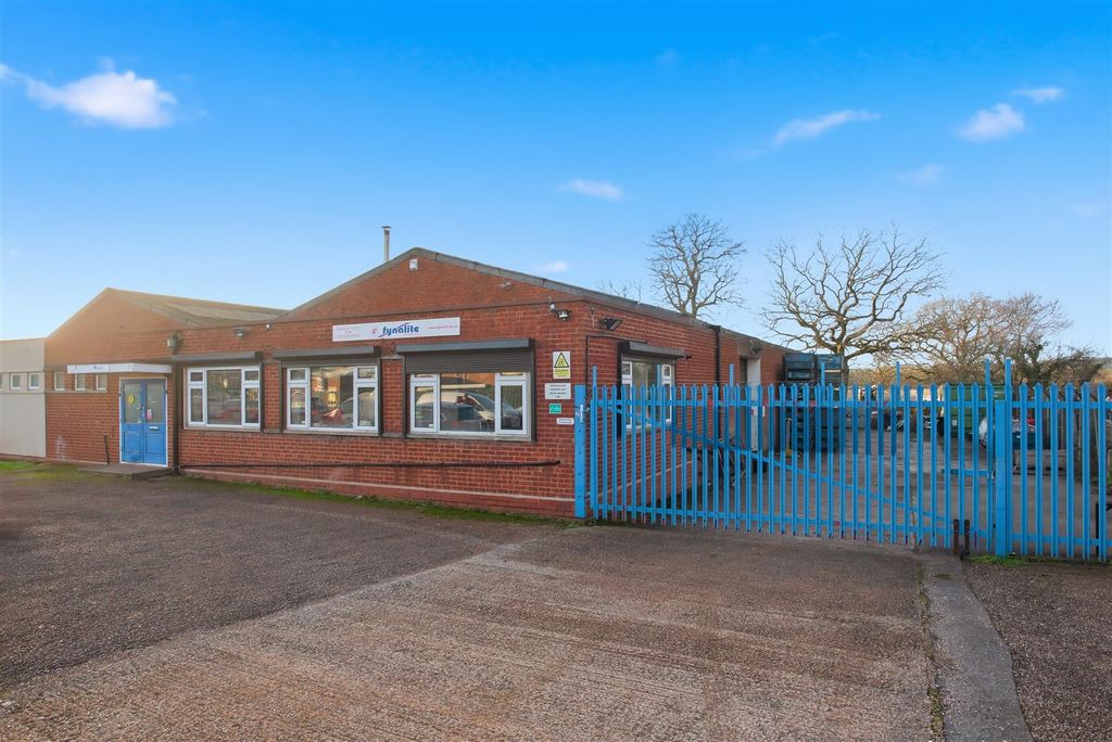 Property photo 3 of 17 Unit 17 Kinwarton Farm 2036-7.Jpg