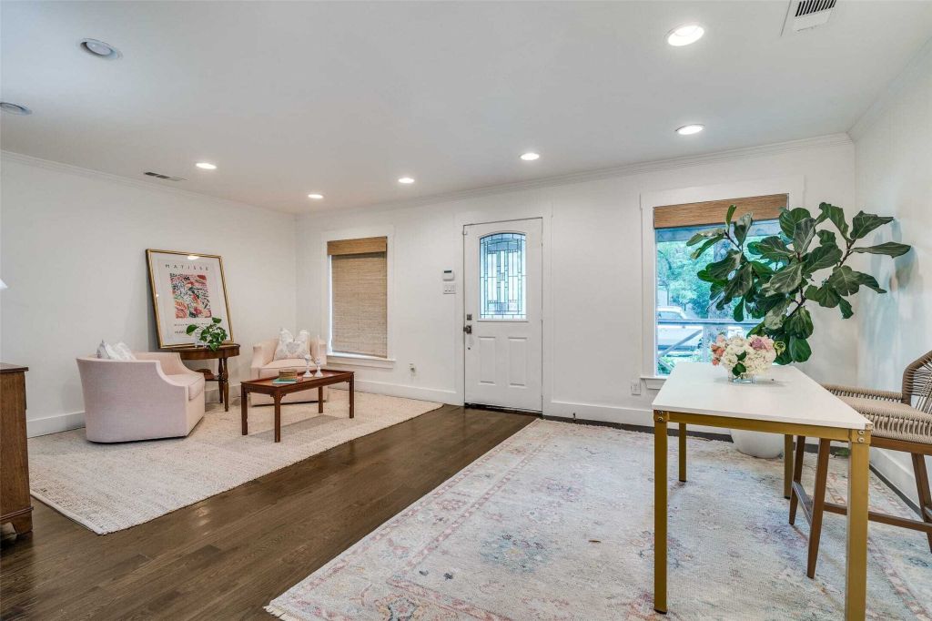 Property photo 2 of 25 <Alttext/>