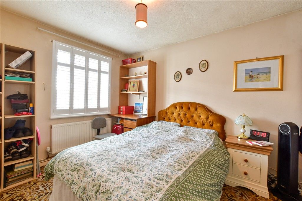Property photo 2 of 11 Bedroom 1