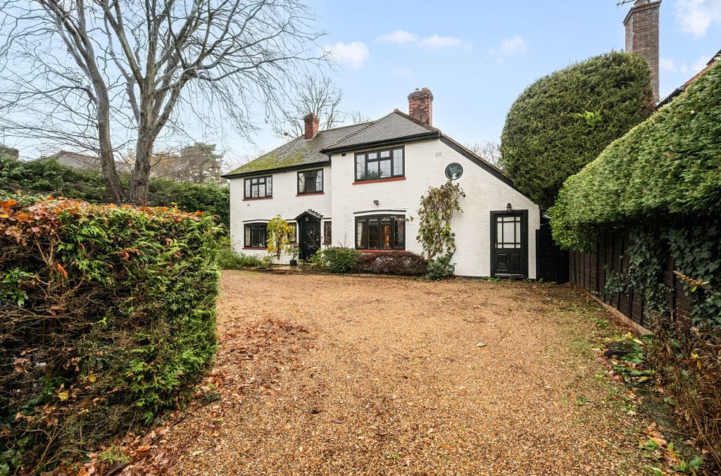 Property photo 1 of 59 1385762-3-692Da30...