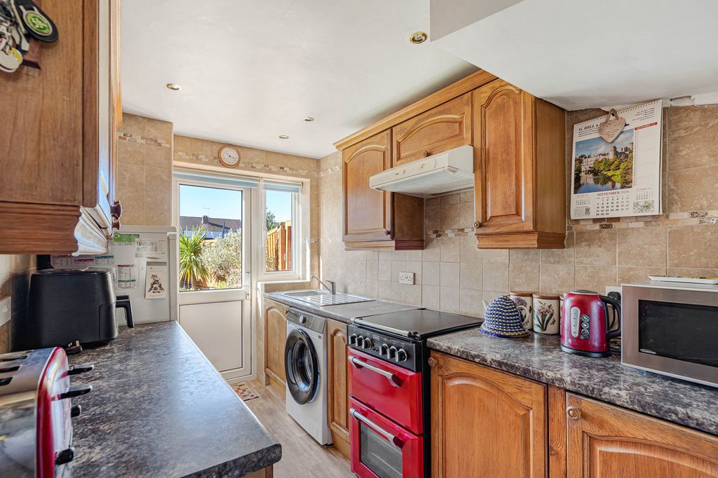 Property photo 3 of 19