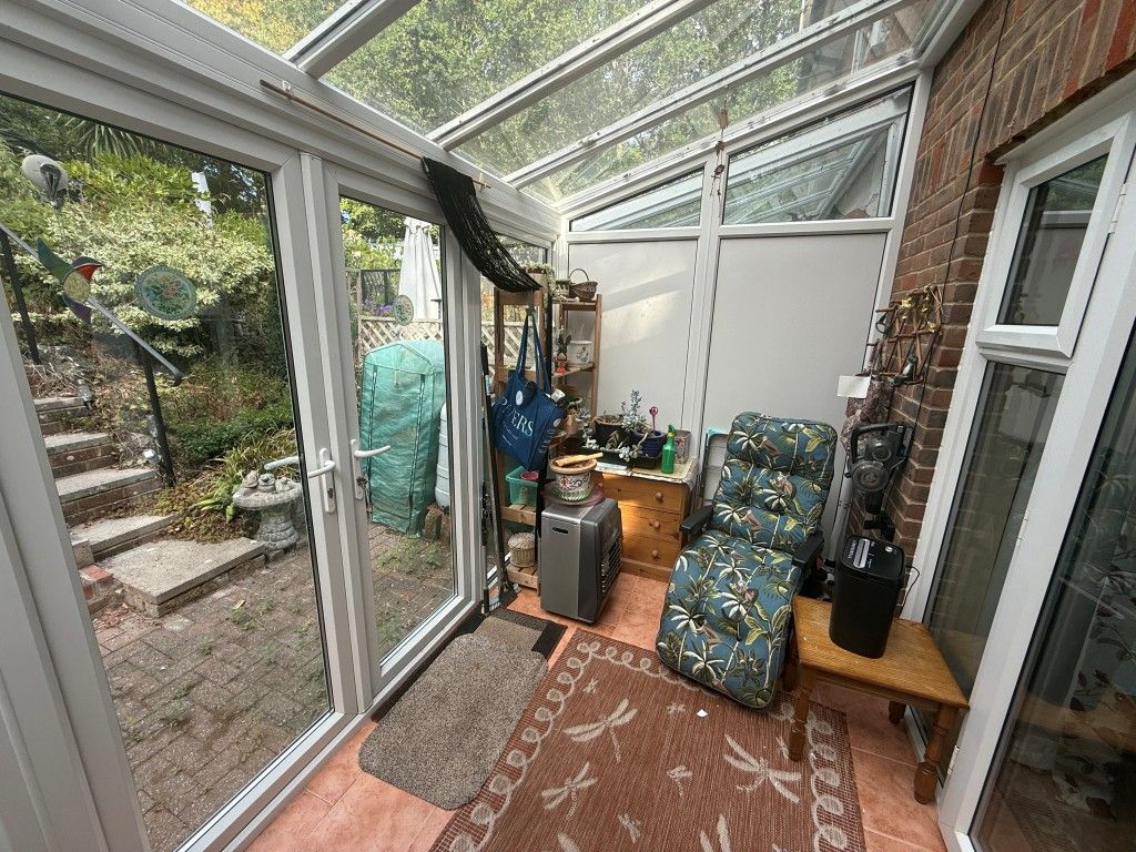 Property photo 3 of 9 Conservatory