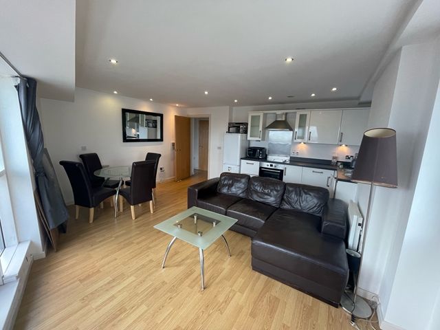 Property photo 2 of 6