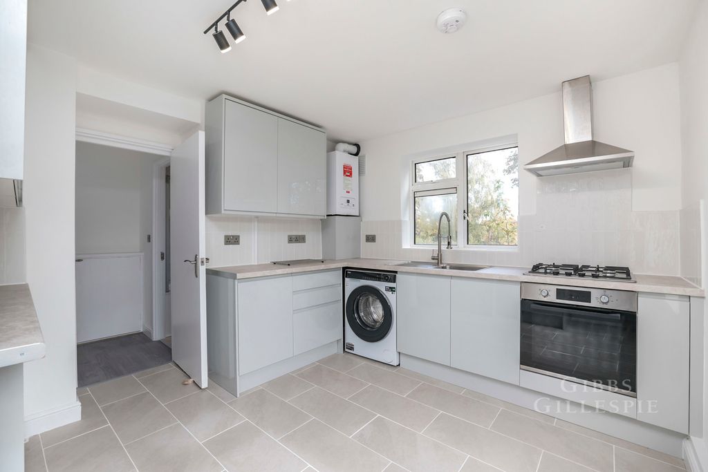 Property photo 1 of 11 Pbox-Img.Jpg