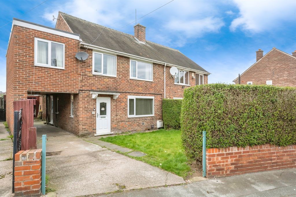 Property photo 1 of 18