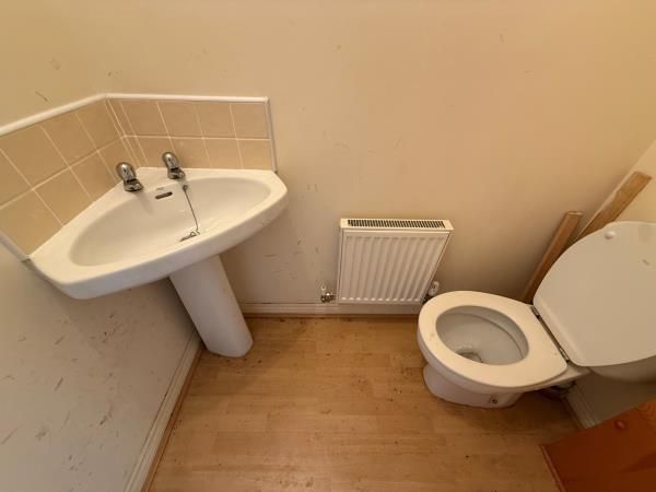 Property photo 2 of 10