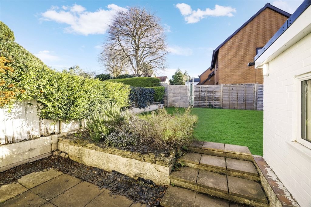 Property photo 3 of 16 Picture No. 23