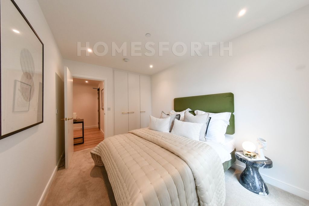 Property photo 2 of 18 Photo 7