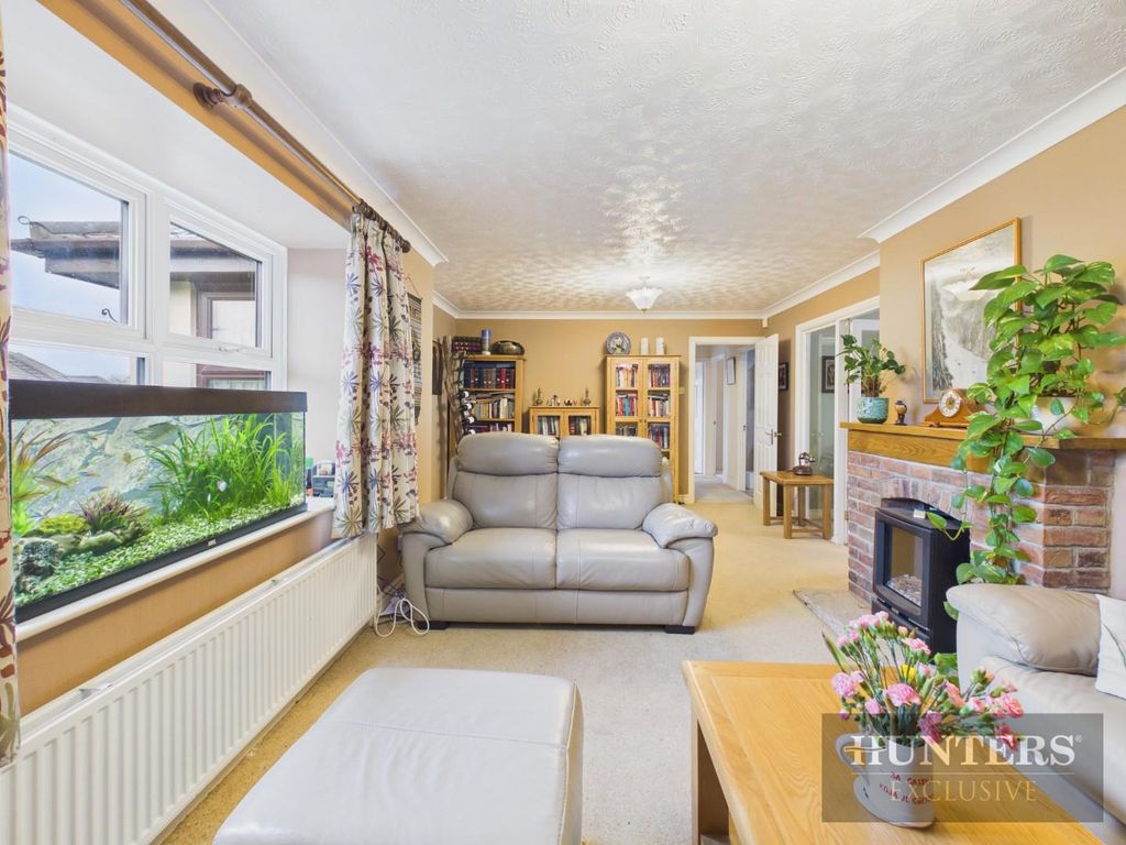 Property photo 3 of 24 Cam05316G0-Pr0324-Still014.Jpg