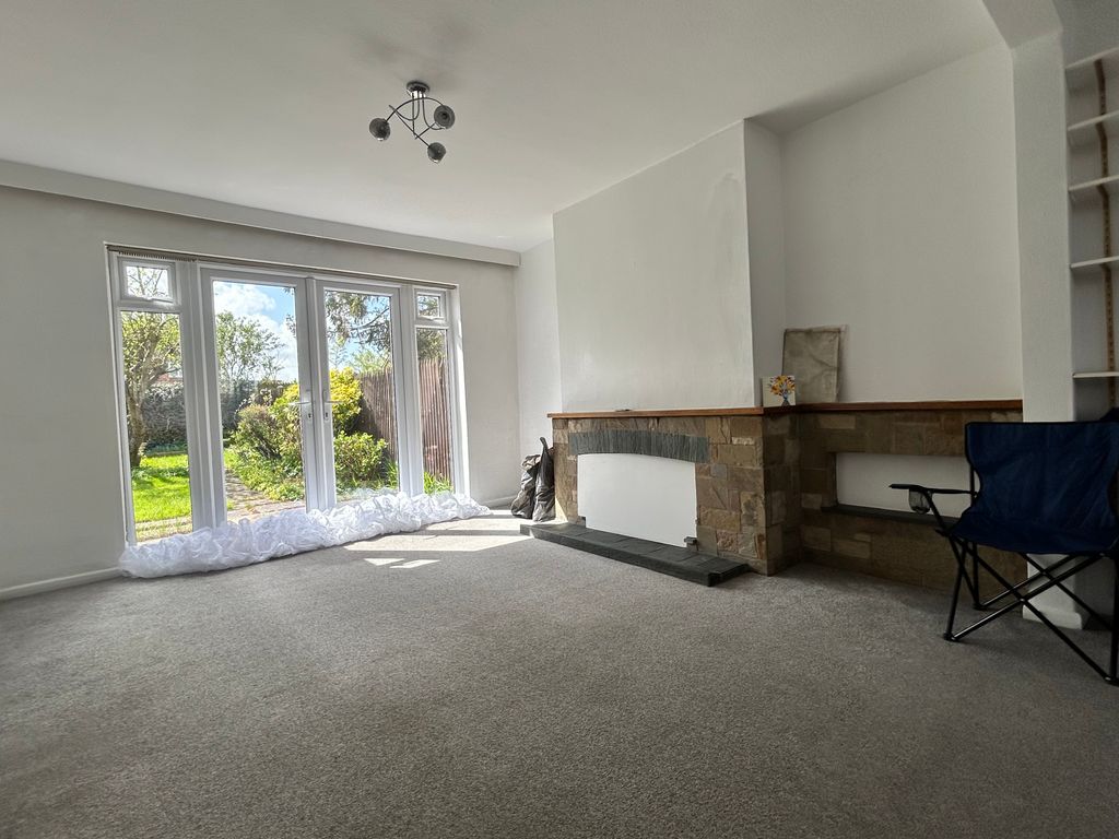 Property photo 3 of 16 Image