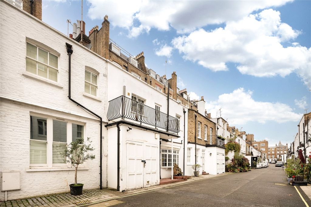 Property photo 2 of 3 Exterior