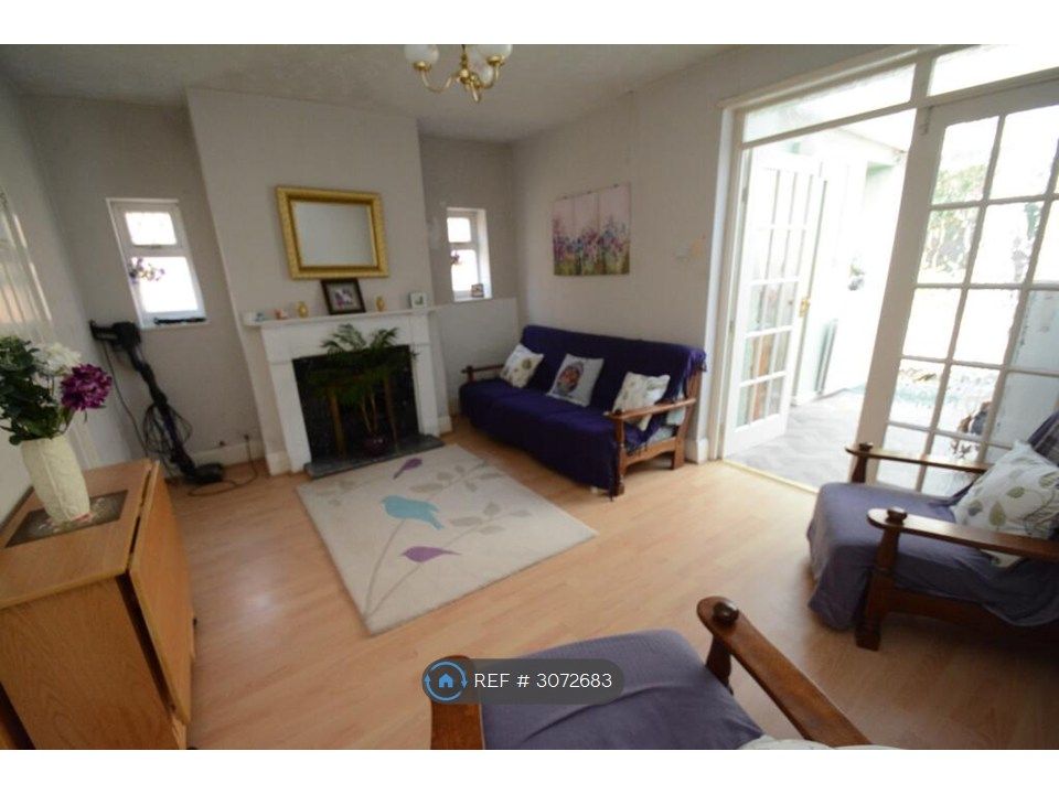 Property photo 2 of 4