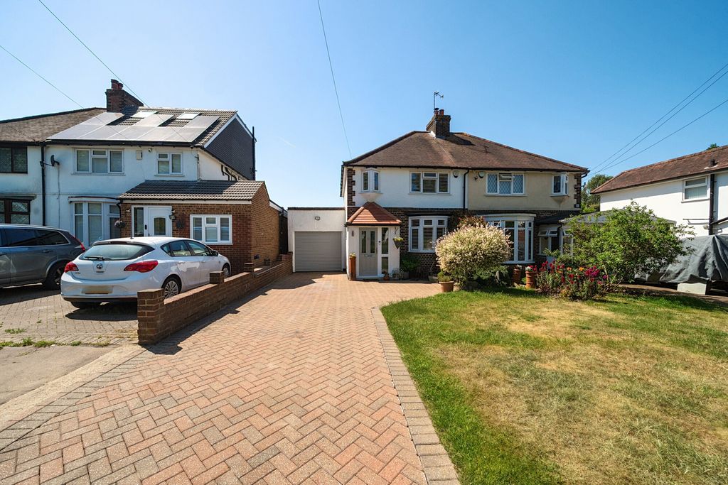 Property photo 1 of 18 1466858-39-6A1733...
