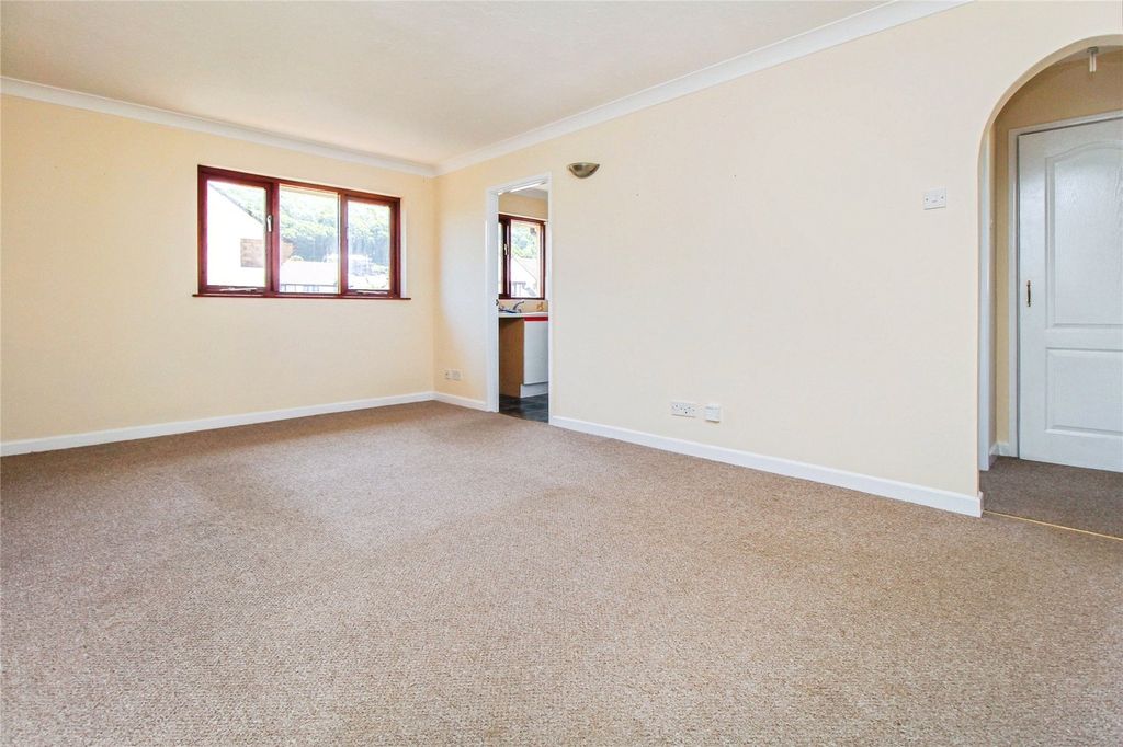 Property photo 2 of 8 Picture No. 03