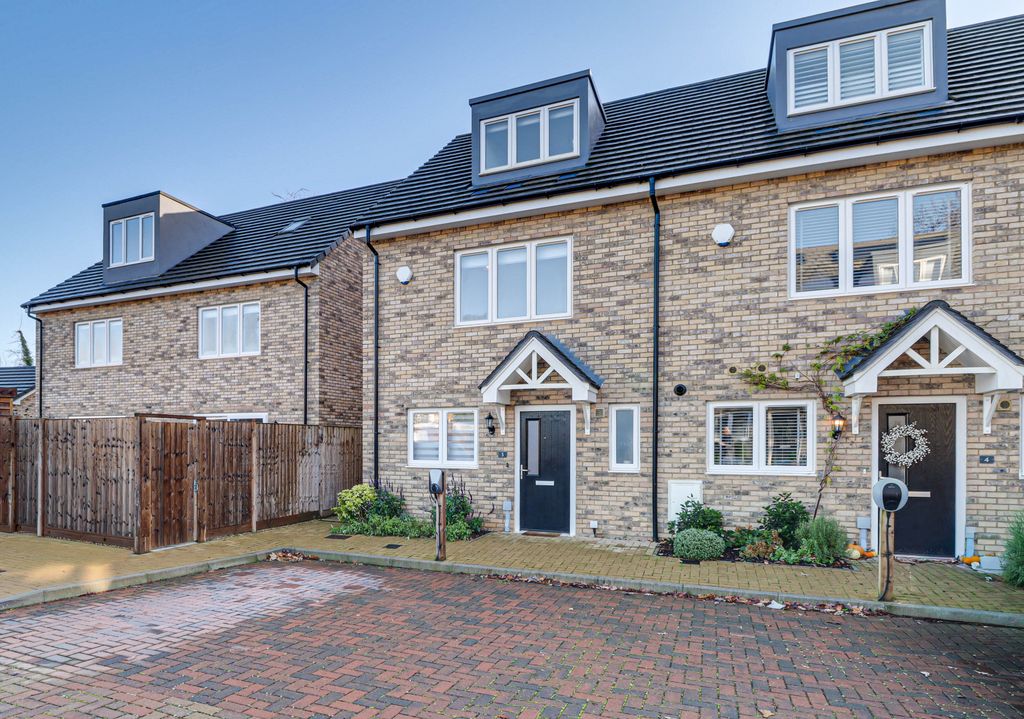 Property photo 1 of 26 Front View