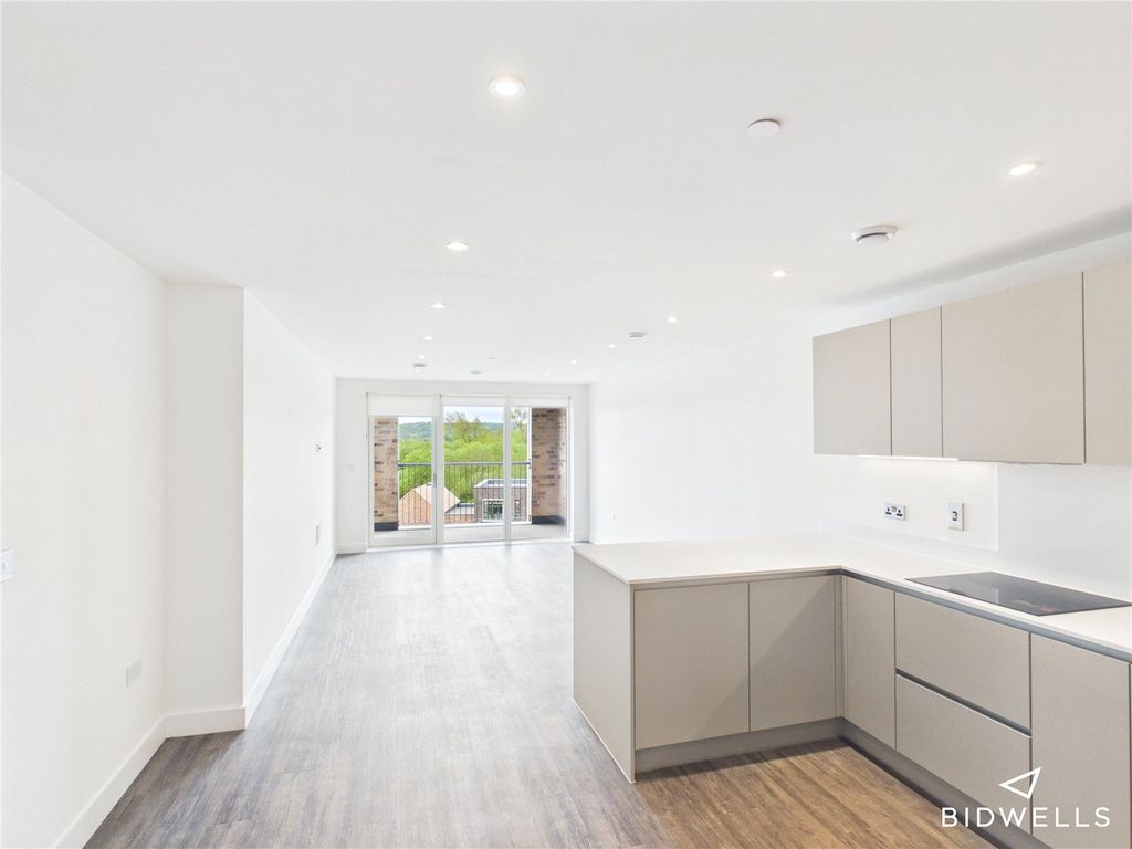 Property photo 3 of 14 Picture No. 33