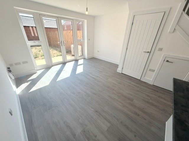 Property photo 3 of 6 Living Room