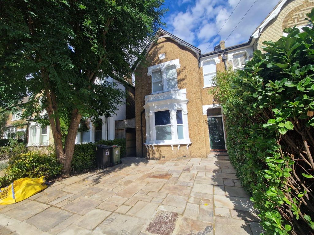 Property photo 1 of 21
