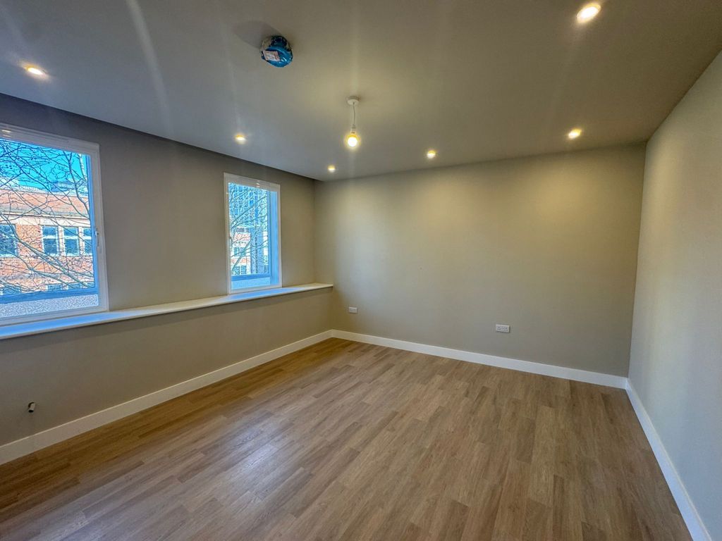 Property photo 3 of 3 Gallery