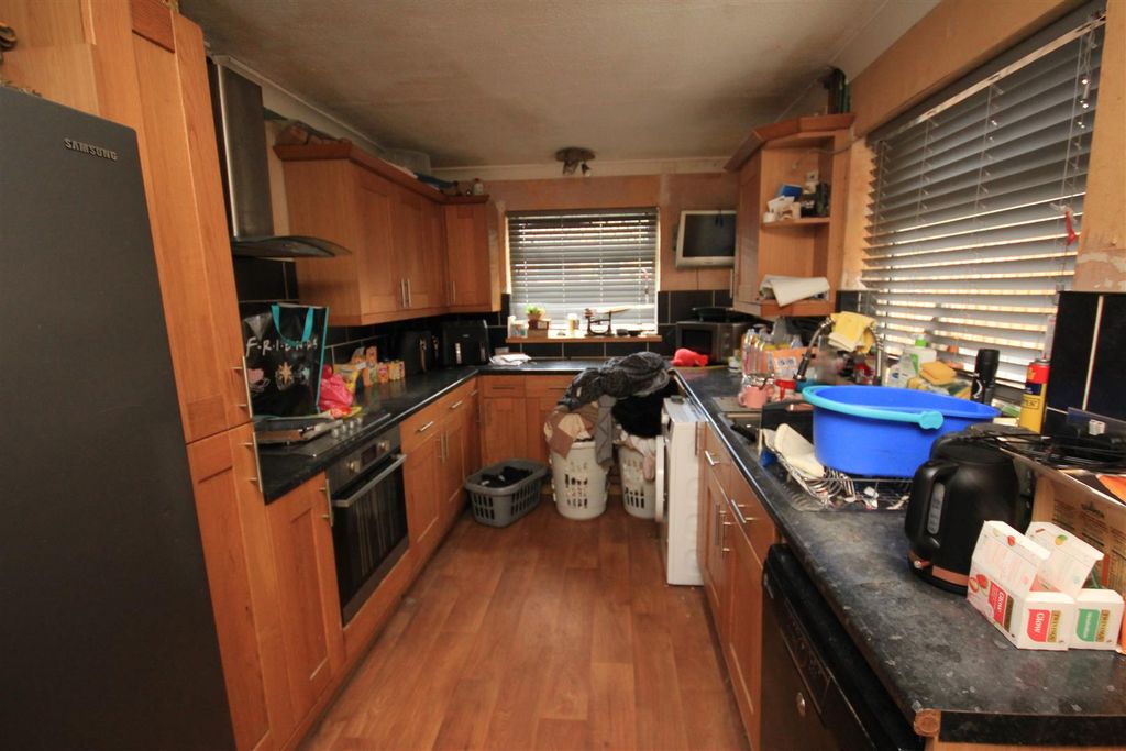 Property photo 2 of 8 Img_4747.Jpg