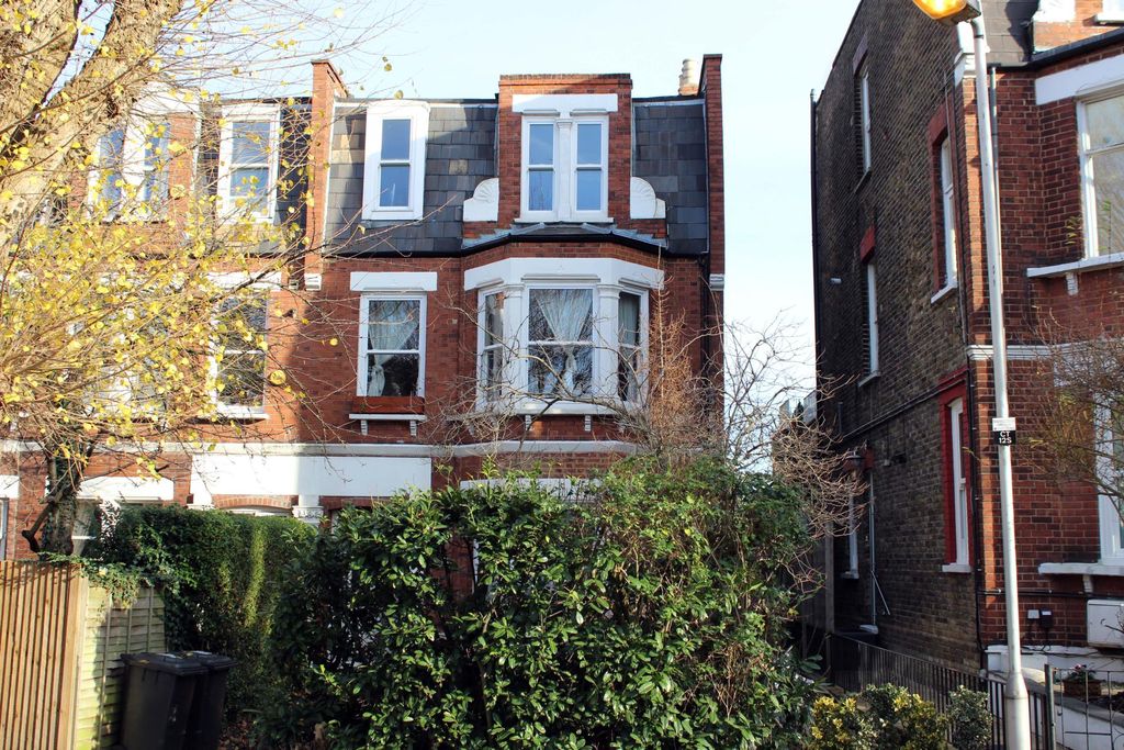 Property photo 3 of 12 Photo 2