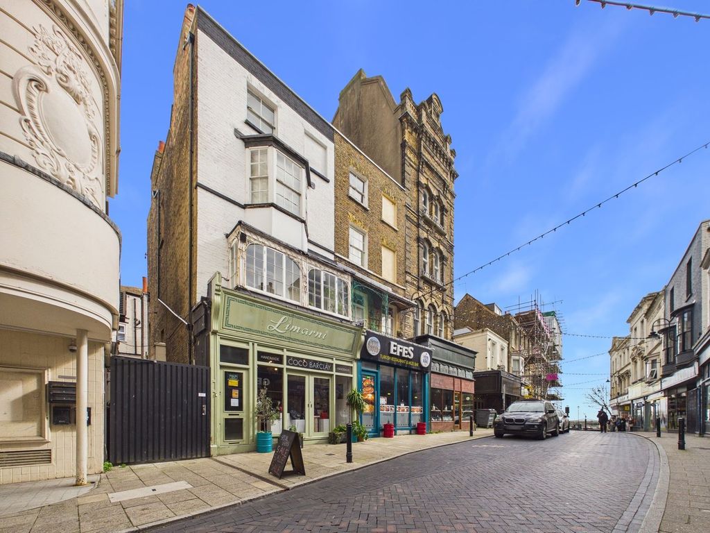 Property photo 1 of 29