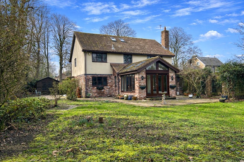 Property photo 1 of 21 House