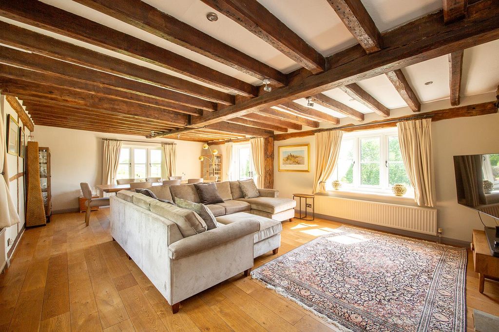 Additional image 5 of 5 bed farmhouse for saleLong Lane, Shaw, Newbury, Berkshire RG14