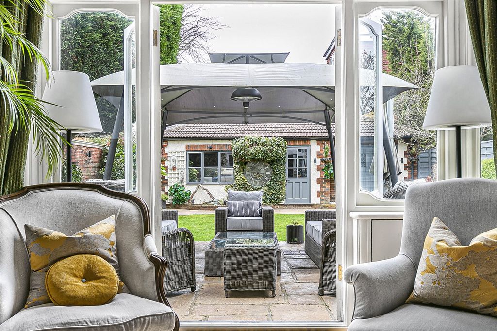 Additional image 23 of 6 bed detached house for salePark Avenue, Enfield EN1