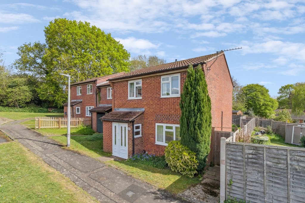 Property photo 1 of 8