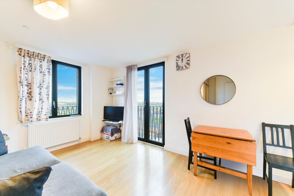 Property photo 1 of 10 Image