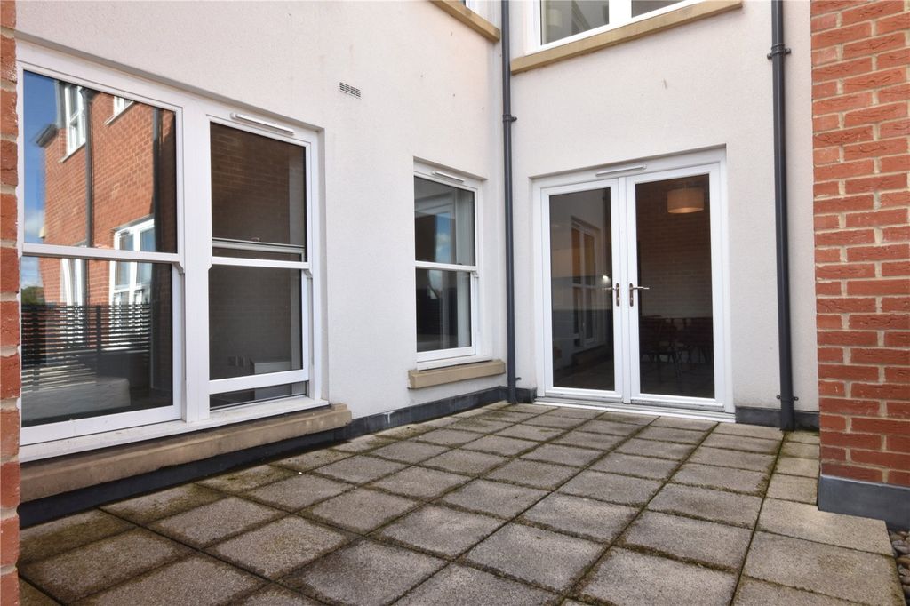 Property photo 1 of 10 Picture No. 02