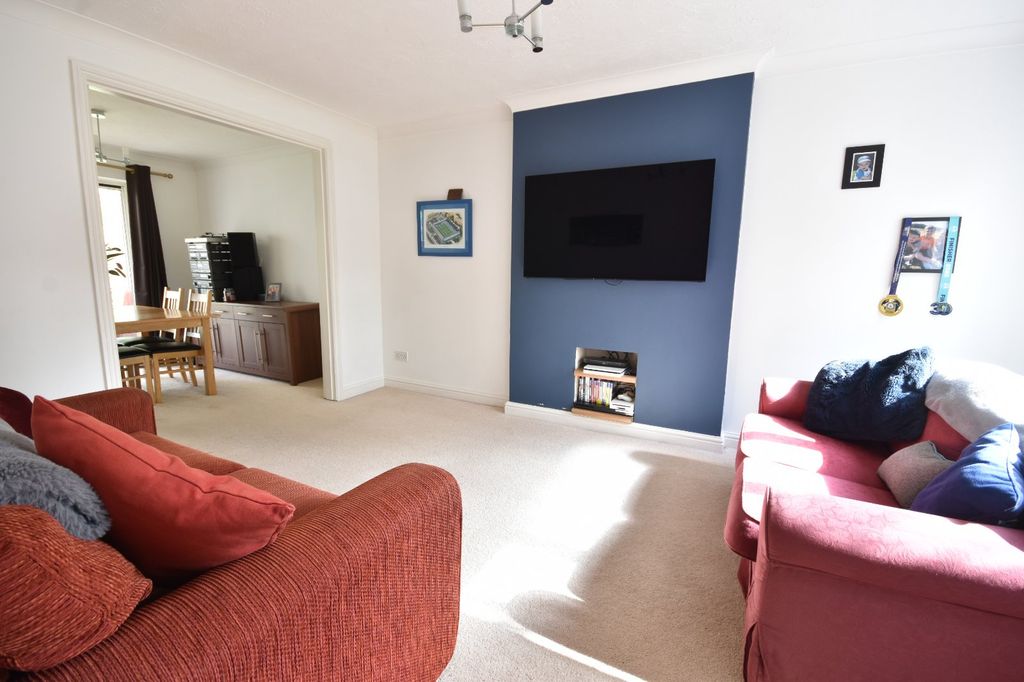 Property photo 2 of 12 Picture No. 04